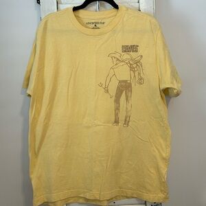 Rare! Levi’s Red Tab rodeo graphic short sleeve t-shirt size XL yellow
